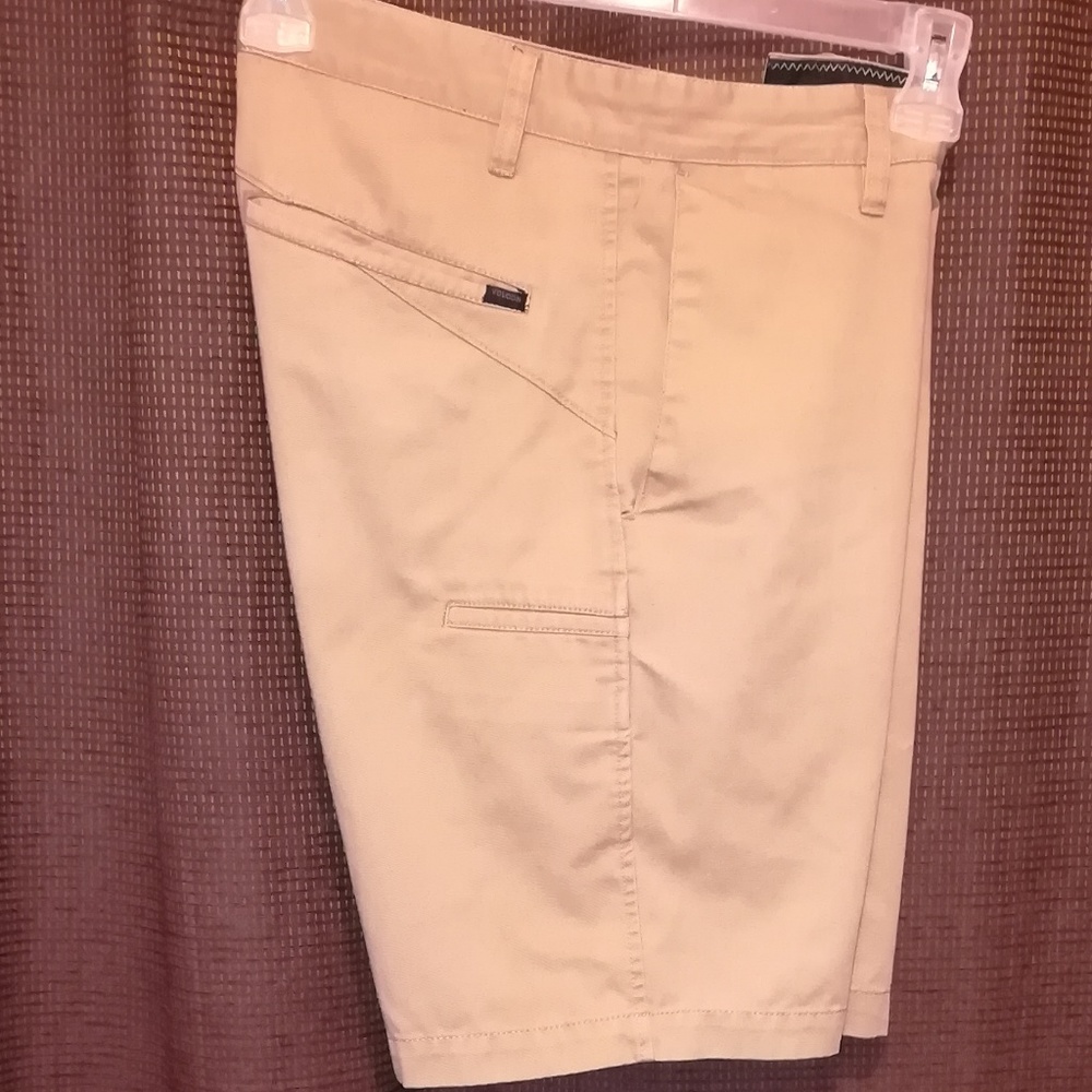 W-32 - Volcom Stone Flat Front Shorts